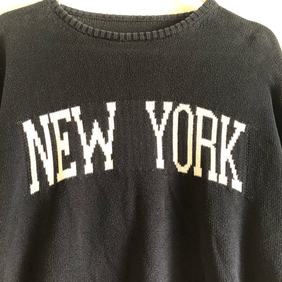 Brandy Melville Veena New York Graphic Sweater - Picture 4 of 6